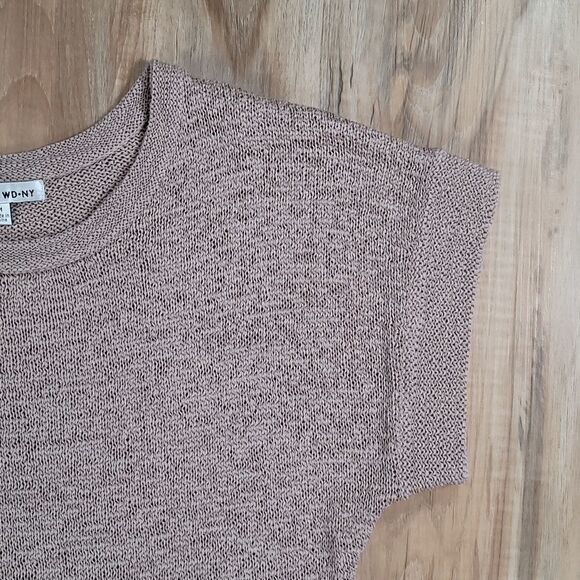 🔹️WD.NY Tan Knit Lightweight Dolman Sleeve Sweater Medium - Picture 4 of 8